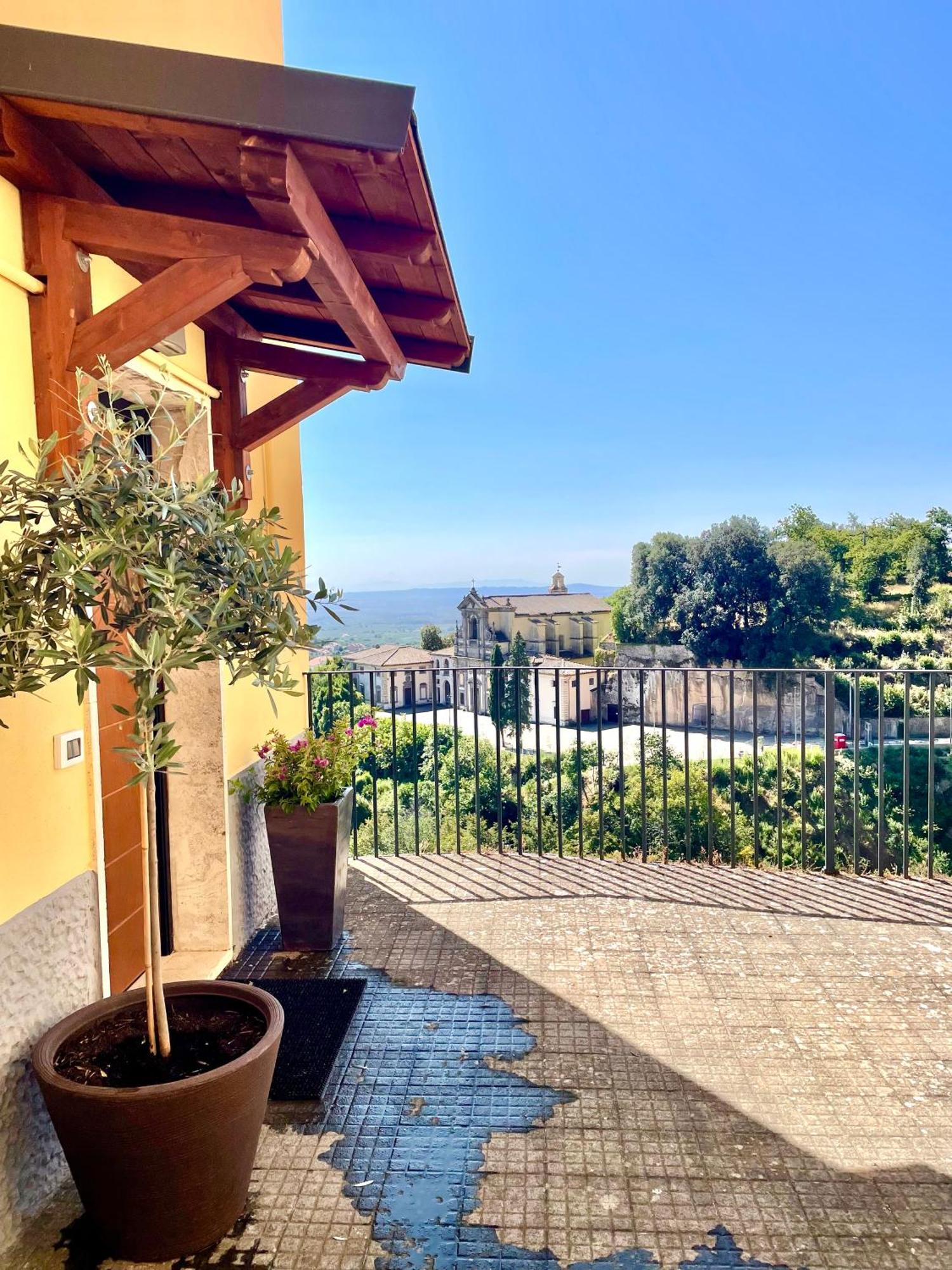 Casa Checca Appartamenti Per Vacanze Капрарола Экстерьер фото